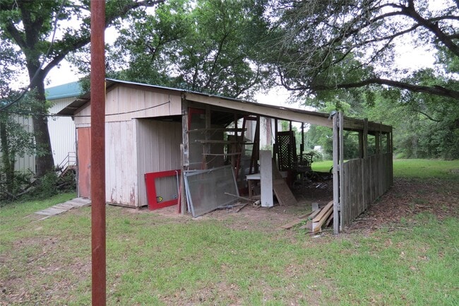 3120 Montgomery Rd in Huntsville, TX - Building Photo - Building Photo
