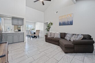 1002 Parkside Cir in Round Rock, TX - Building Photo - Building Photo