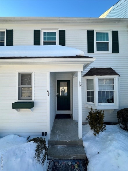 property at 119 Willow Ct