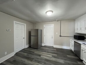 5060 Rawlings Rd in Nashville, TN - Building Photo - Building Photo