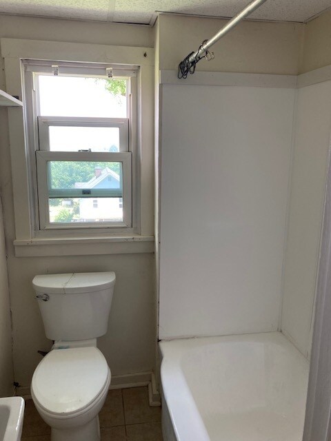 732 Monongalia Ave, Unit c in Morgantown, WV - Building Photo - Building Photo