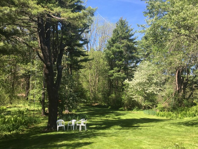 65 Pepperrell Rd in Kittery, ME - Building Photo - Building Photo