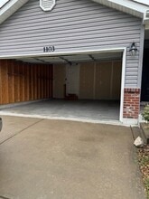 1103 Marathon Dr in Foristell, MO - Foto de edificio - Building Photo