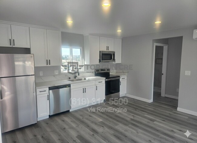 4862 Fond Du Lac Ct in San Diego, CA - Foto de edificio - Building Photo