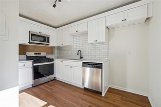 352 E Post Oak Crossing SW in Marietta, GA - Building Photo - Building Photo