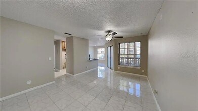 1079 S Hiawassee Rd, Unit 1115 in Orlando, FL - Building Photo - Building Photo
