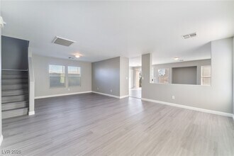 3970 Coyote Ridge Ct in Las Vegas, NV - Building Photo - Building Photo