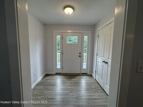 1812 NY-28 in Woodstock, NY - Building Photo - Building Photo