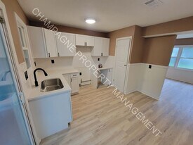 11227 Eastern Ave in Kansas City, MO - Building Photo