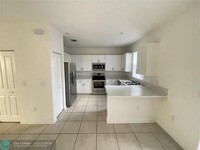 20554 NE 2nd Ct in North Miami Beach, FL - Foto de edificio - Building Photo