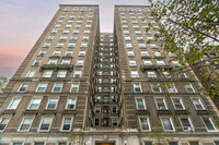 390 Riverside Dr in New York, NY - Foto de edificio - Building Photo