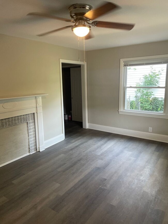 2420 Ivy Ave in Winston-Salem, NC - Building Photo - Building Photo
