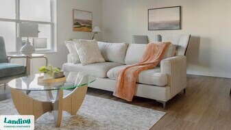 9906 Runway Dr in Indianapolis, IN - Building Photo