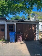 569 Burritt St in New Britain, CT - Building Photo - Building Photo