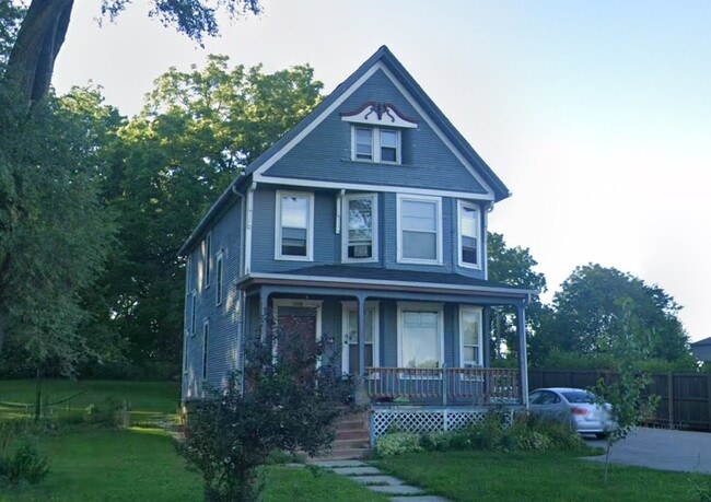 3388 E Washington Ave, Unit #2