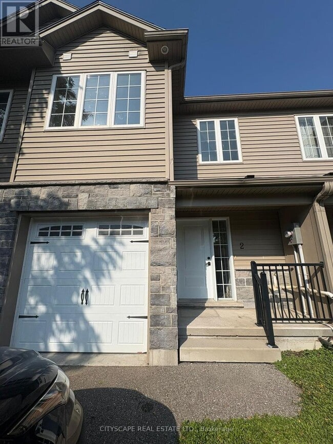 property at 10-10 Dufferin St