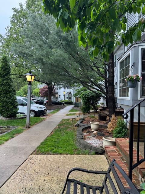 property at 104 Franklin Ct