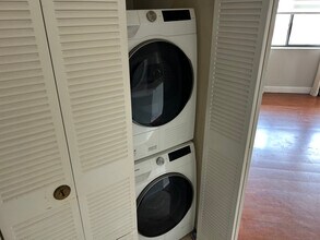 2550 SW 18th Terrace, Unit 2311 in Fort Lauderdale, FL - Building Photo - Building Photo