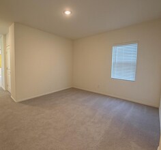 13255 E Sunflower Ln in Florence, AZ - Building Photo - Building Photo