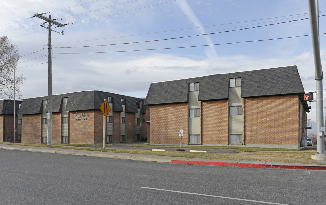 Pine View Apartments in Logan, UT - Building Photo