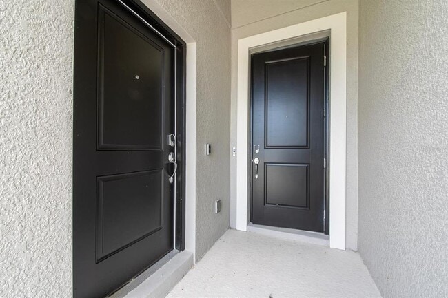 1480 Peach Crk Dr in Osteen, FL - Building Photo - Building Photo