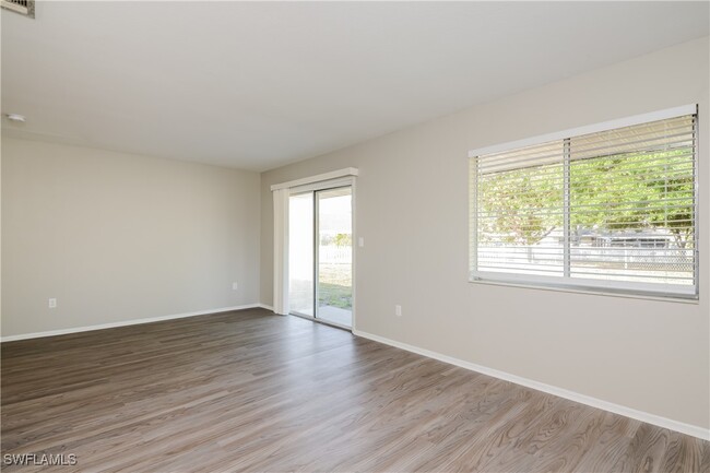 6625 Electra Ave in North Port, FL - Building Photo - Building Photo