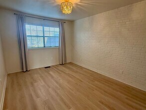 3035 W Wilshire Blvd in Oklahoma City, OK - Building Photo - Building Photo