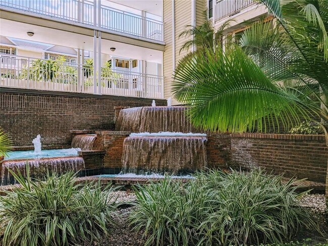 1000 W Horatio St in Tampa, FL - Building Photo - Building Photo