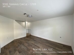 9101 Gervais Cir in Naples, FL - Building Photo - Building Photo