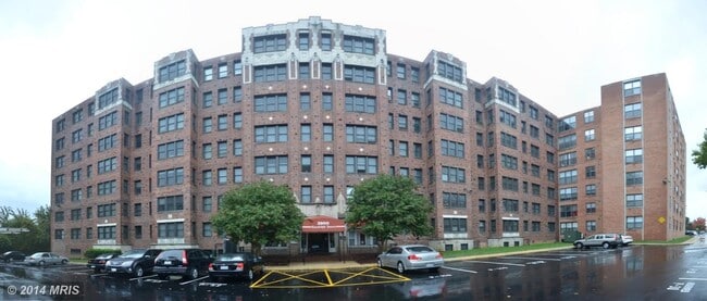 property at 3900 14th St NW