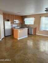 2401 E Peach Tree Dr in Chandler, AZ - Building Photo