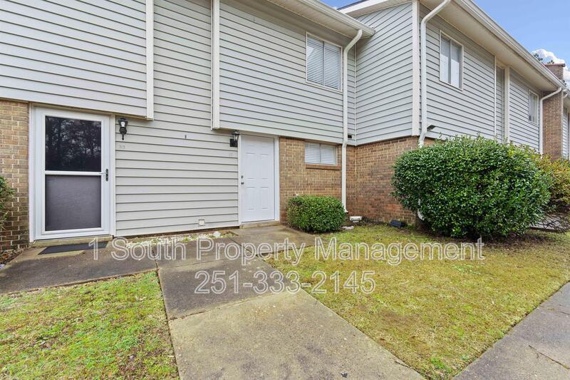 6527 Old Shell Rd in Mobile, AL - Building Photo