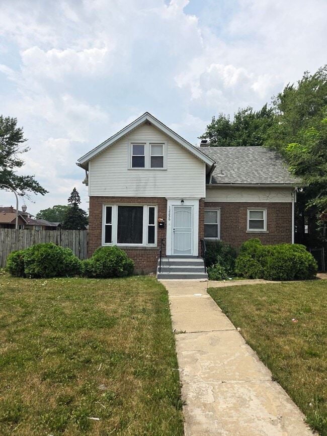 property at 12256 S Elizabeth St