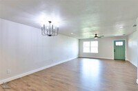 2323 S 18th St photo'