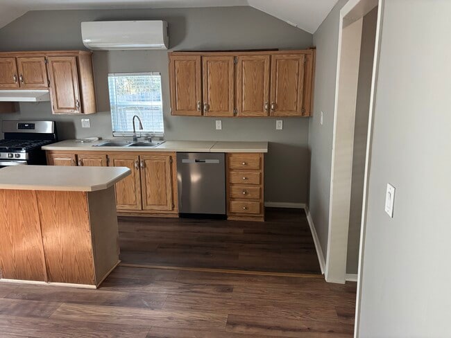 property at 1042 5th St