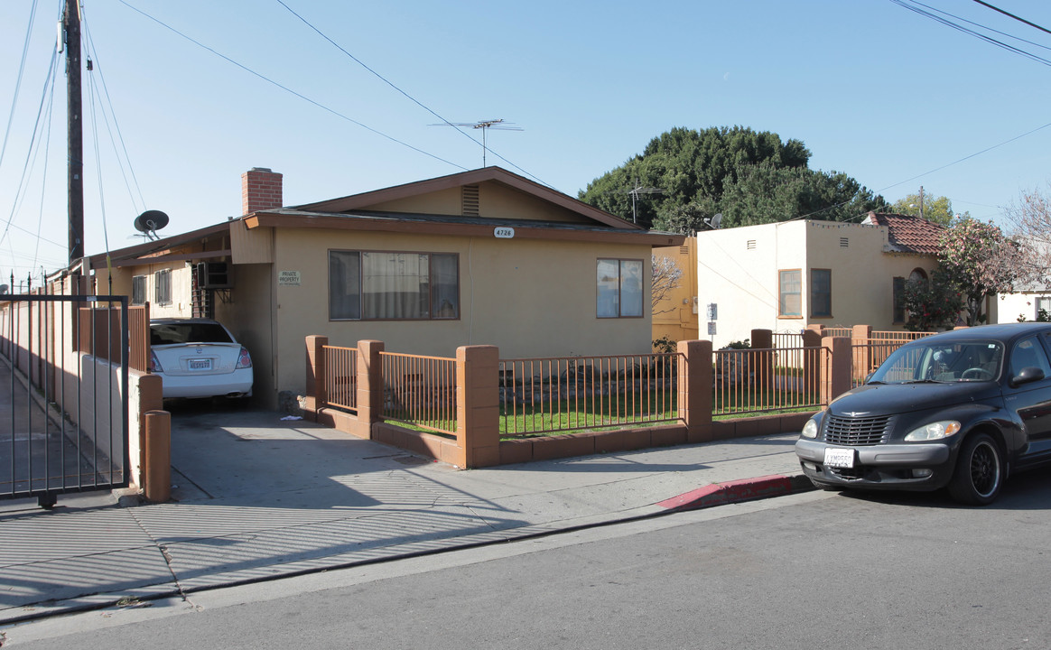 4720-4726 Elizabeth St in Cudahy, CA - Building Photo