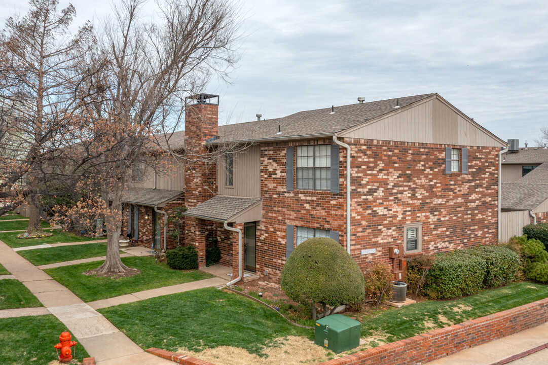 6500 N Grand Blvd in Oklahoma City, OK - Building Photo