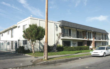 Columbus Martinique Apartments in North Hills, CA - Building Photo - Building Photo