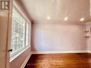 1347 Victoria Park Ave in Toronto, ON - Building Photo - Building Photo