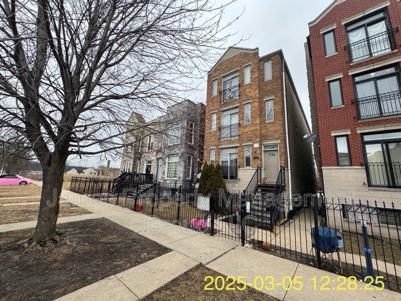 3112 W Monroe St in Chicago, IL - Building Photo