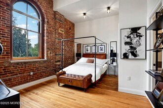 179 Chelsea Ave in Long Branch, NJ - Foto de edificio - Building Photo