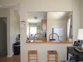 40 Morton Ave-Unit -2nd Fl in East Rockaway, NY - Foto de edificio - Building Photo