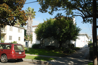 1346 N Columbus Ave in Glendale, CA - Building Photo - Building Photo