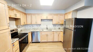 4337 Britta Dr in Madison, WI - Building Photo - Building Photo