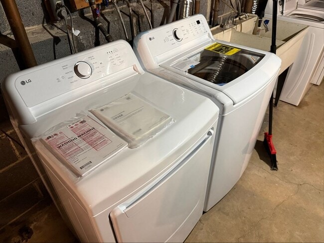 21 Highland Ave in Metuchen, NJ - Building Photo - Building Photo