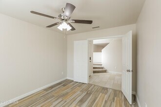 7422 S 40th Ln in Phoenix, AZ - Building Photo - Building Photo