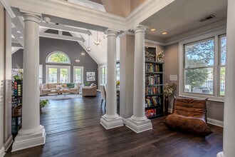 Glenmuir in Columbus, OH - Building Photo - Interior Photo