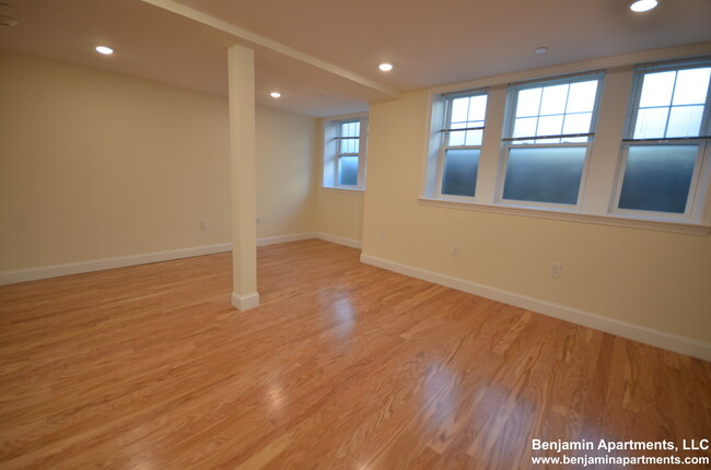 15 Langdon St, Unit 5 in Cambridge, MA - Building Photo - Building Photo