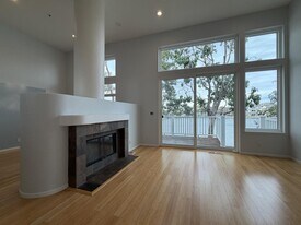 816 Constellation Ct in Redwood City, CA - Building Photo