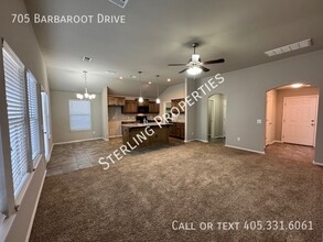 705 Barbaroot Dr in Norman, OK - Building Photo - Building Photo